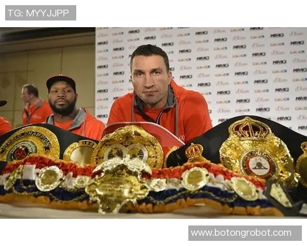 小克里琴科与利派的巅峰对决谁将成为拳坛新王者 小克里琴科与利派的巅峰对决谁将成为拳坛新王者