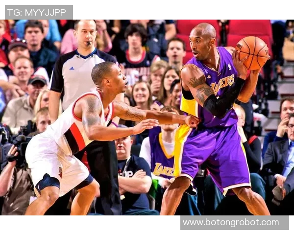 新秀利拉德对决科比的传奇时刻与篮球智慧的碰撞